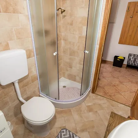 Dom wakacyjny Stunning In Moscenicka Draga With Wifi Sveti Anton (Krk)