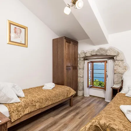 Stunning In Moscenicka Draga With Wifi Sveti Anton (Krk)