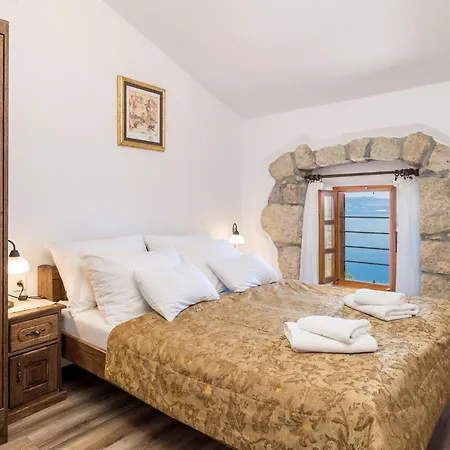 Luxurious In Moscenicka Draga بيت للعطل
