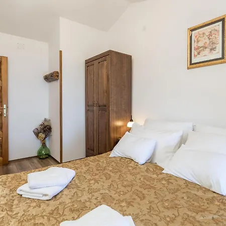 Luxurious In Moscenicka Draga Feriehus Sveti Anton (Krk)
