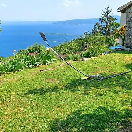 Vakantiehuis Luxurious In Moscenicka Draga *