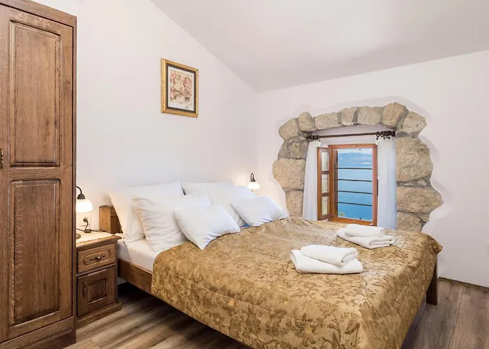 3 Bedroom Cozy In Moscenicka Draga Vakantiehuis