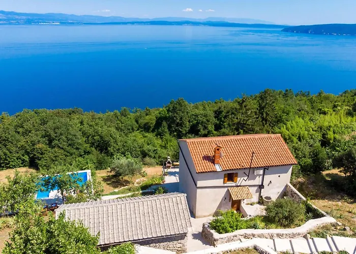 3 Bedroom Cozy In Moscenicka Draga Vakantiehuis *