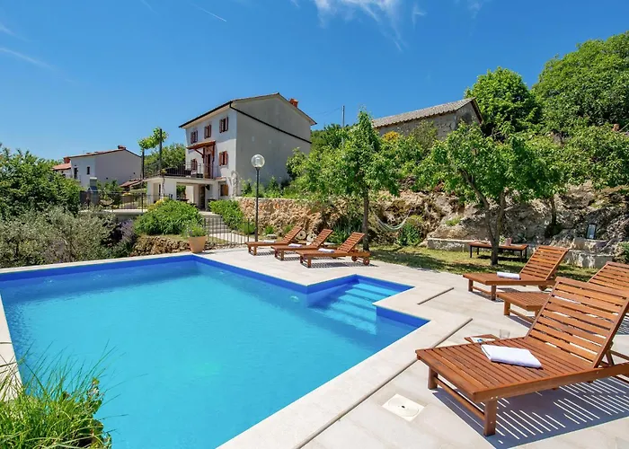 3 Bedroom Cozy In Moscenicka Draga * Sveti Anton (Krk)