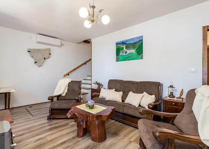3 Bedroom Cozy In Moscenicka Draga בית נופש *