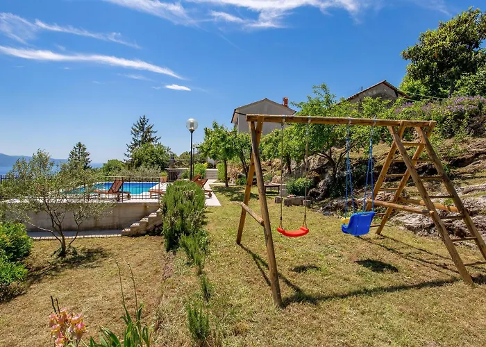 בית נופש 3 Bedroom Cozy In Moscenicka Draga *