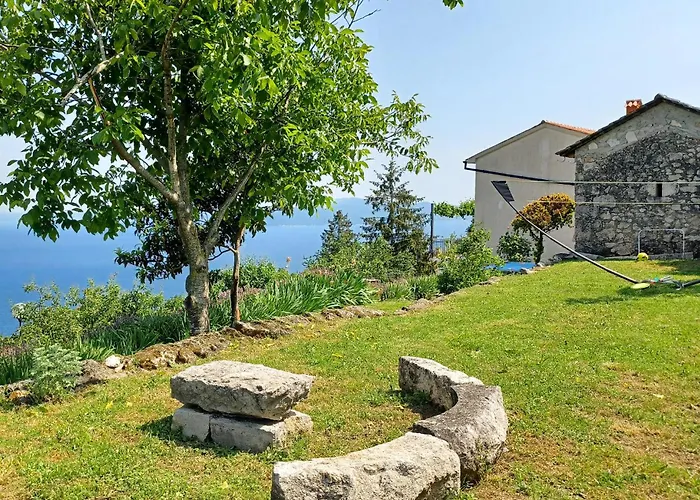 3 Bedroom Cozy In Moscenicka Draga בית נופש *
